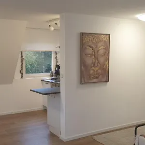  Apartment Frisch Renoviert Mit Dachterrasse - Genieße Ruhe Und Grün Nahe Neustadt Aisch